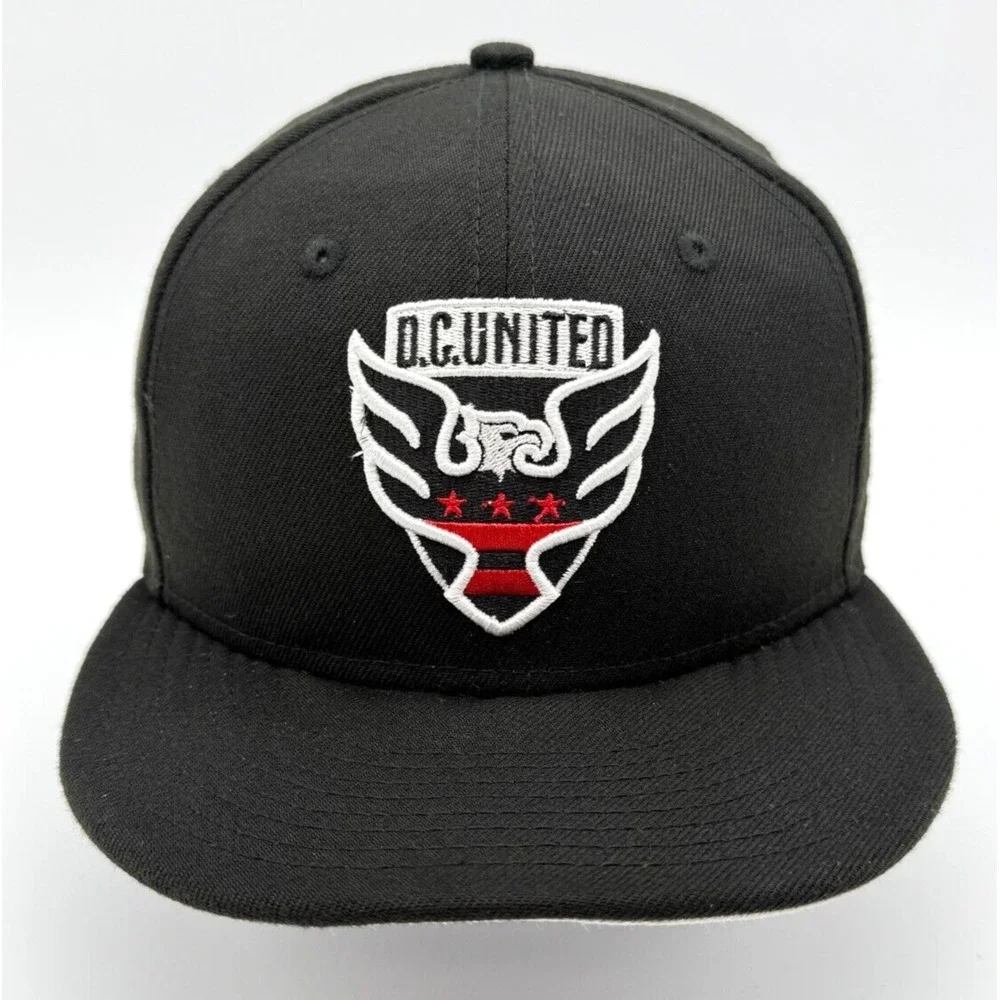 D.C. United‎ MLS Soccer New Era 59FIFTY Fitted Cap Hat size 7 Black Washington